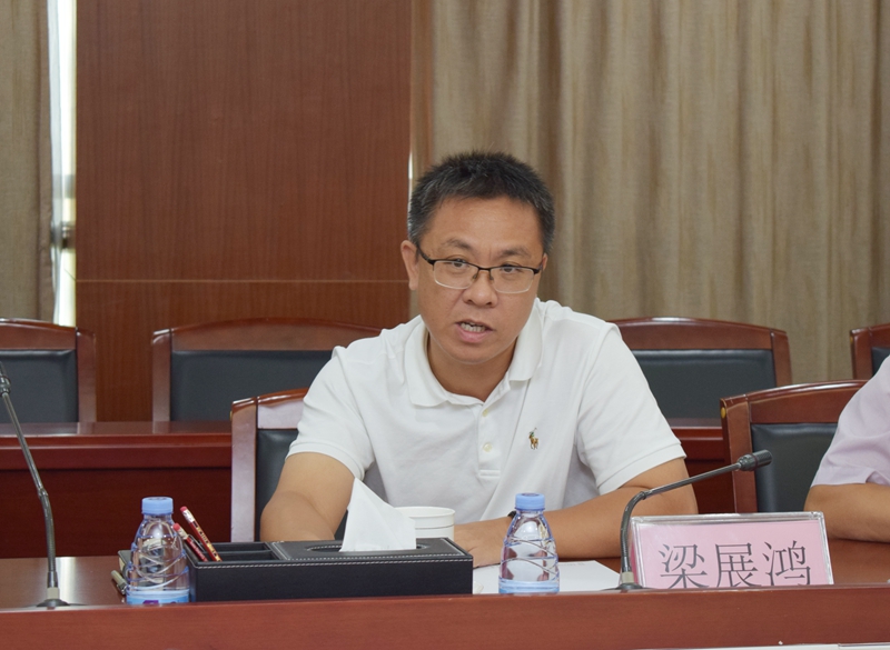 科教局局长梁展鸿发表建议.jpg